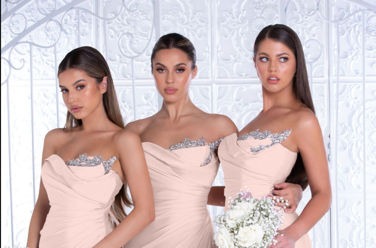 3 Ways To Help Your Bridesmaids Save Money
