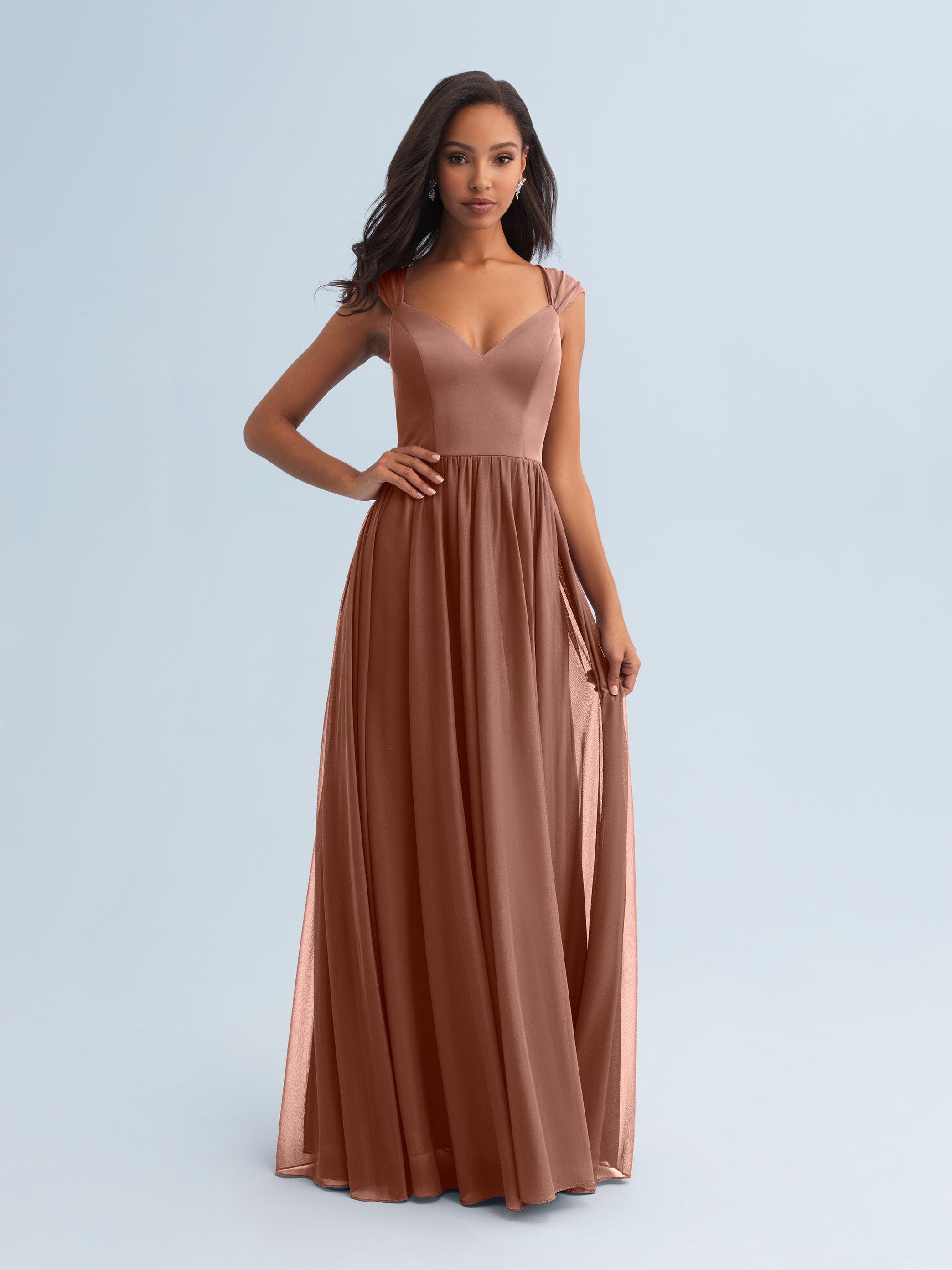 snow white brown dress Snow White inspired cosplay dresses are special outfits that look just like Snow White's dress from the fairy tale. They usually have a bright yellow skirt, blue top, and red ribbon, just