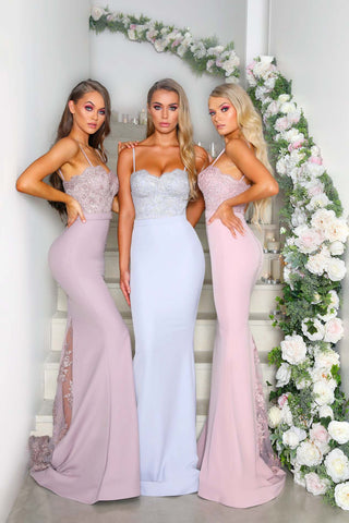 FROZEN GOWN WITH LACE TRAIN STONE